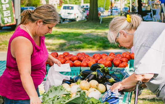 Fam market customer